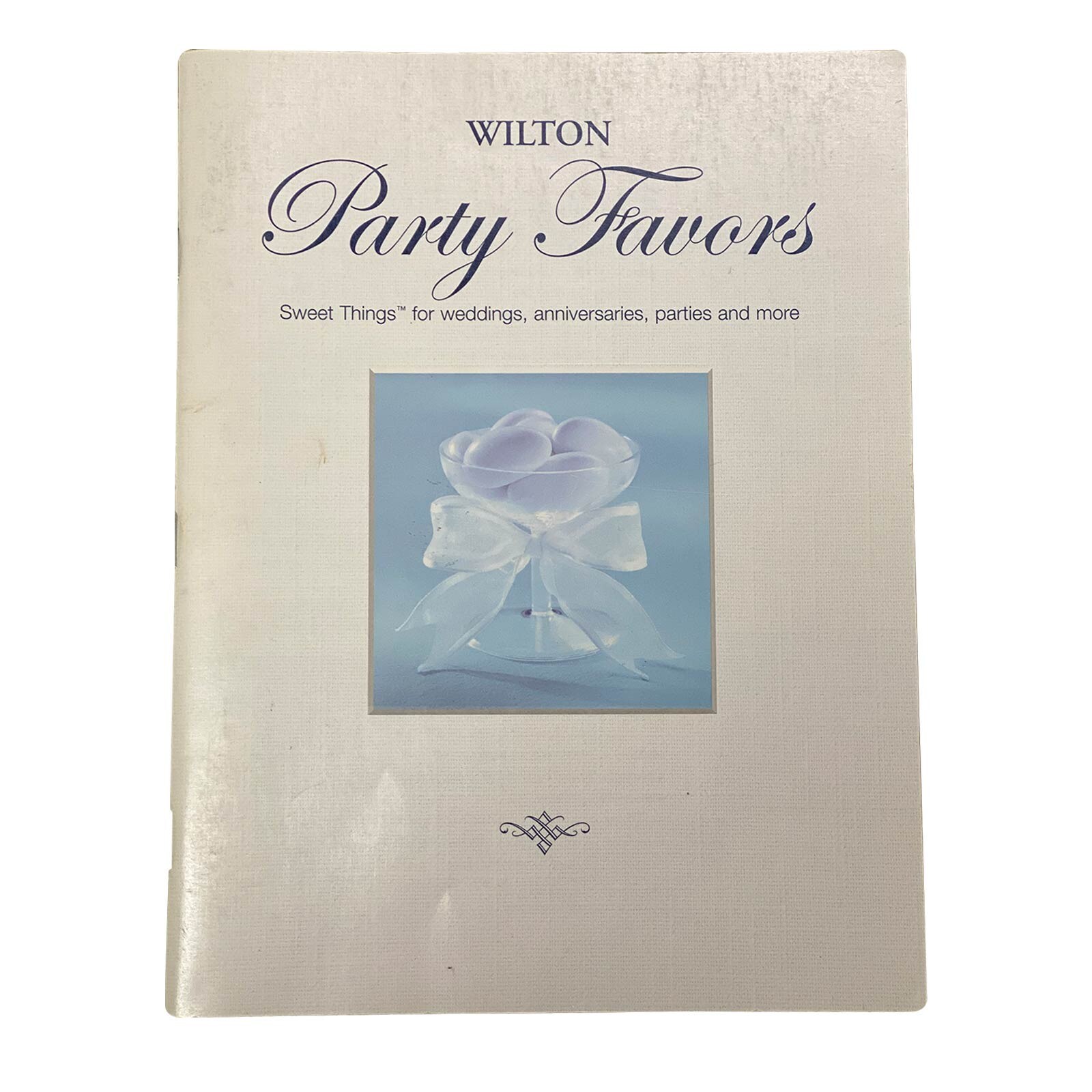 WILTON PARTY FAVORS BOOK