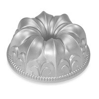 FLEUR DE LIS NON STICK BUNDT PAN  9" /23 CM