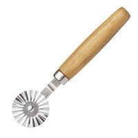 ATECO FLUTED PASTRY WHEEL - 1 3/8" BLADE WITH WOOD HANDLE 