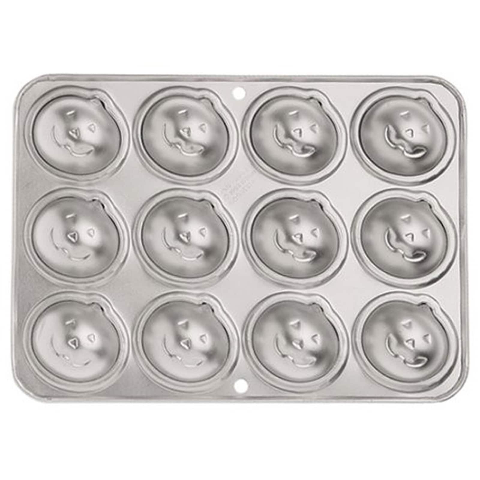 WILTON PETITE PUMPKIN 12-CAVITY PAN 