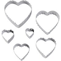 WILTON DOUBLE SIDED CUT-OUTS HEART 6-PC SET