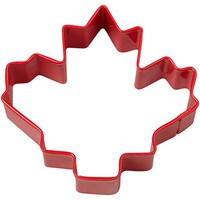 WILTON COLORED COOKIE CUTTER MAPLE LEAF