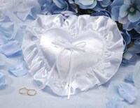 5638-A-RIngPillowHeartWhite9.jpg