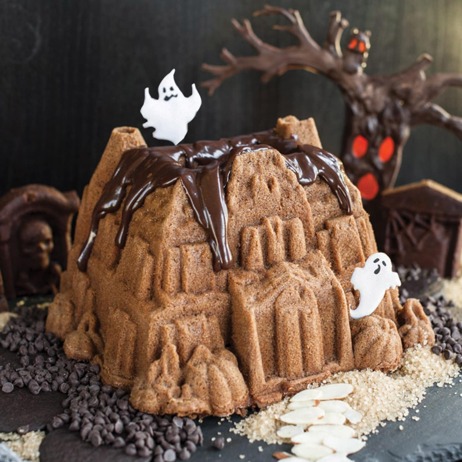 HAUNTED MANOR BUNDT PAN BY NORDIC WARE
