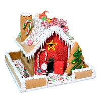DELUXE GINGERBREAD HOUSE